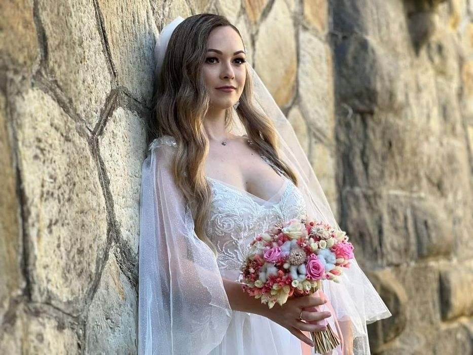 Rochie de mireasa Reya couture Iasi cadou accesoriu păr