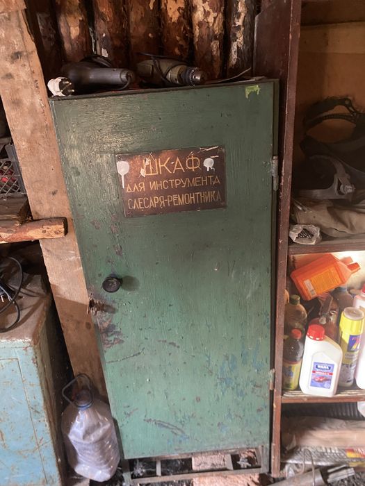 продам шкафы железные