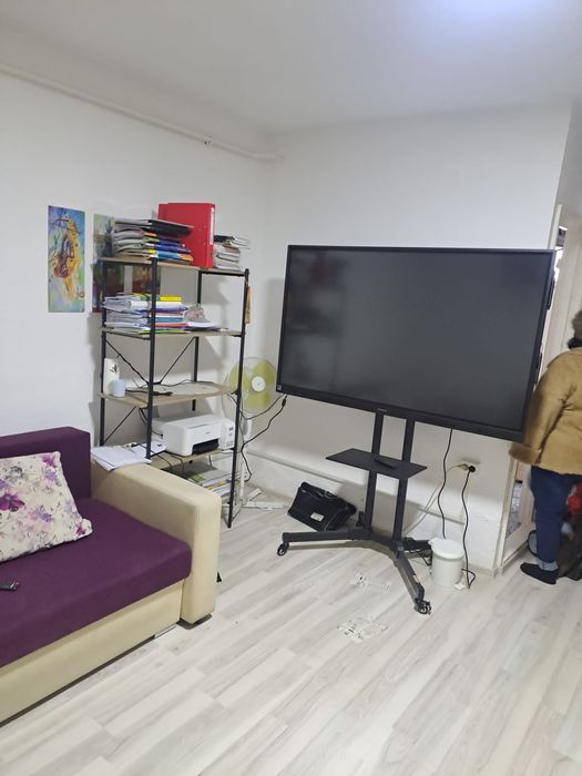 Vând urgent garsoniera Bals zona Turnuri