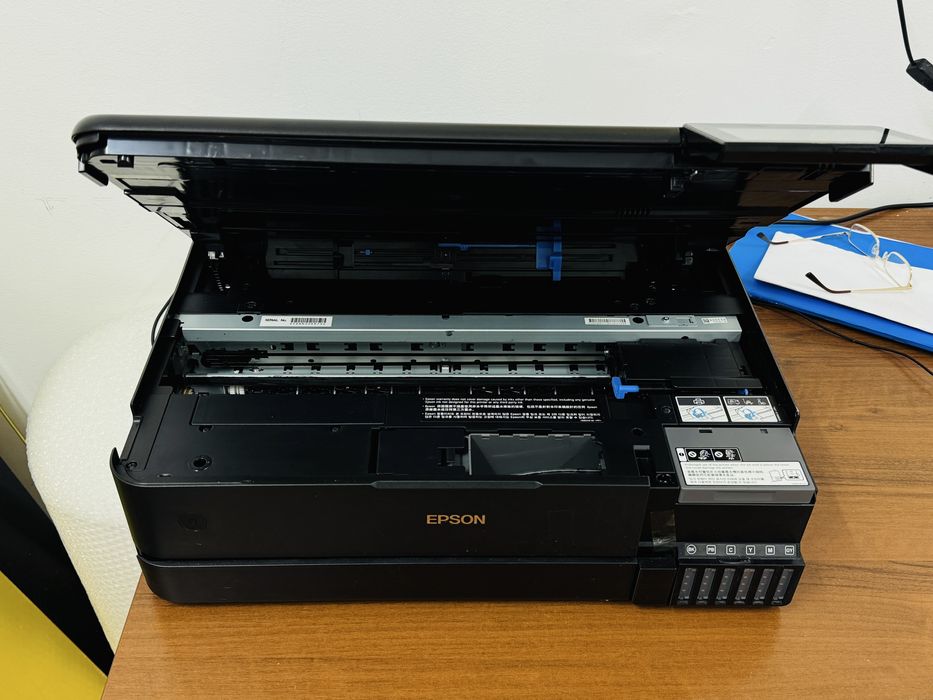 Продам epson L8180