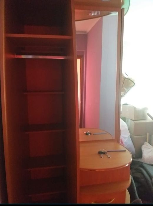 Отдаю Шкаф для прихожей