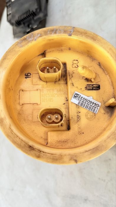 Горивна помпа БМВ Дизел нафтова помпа BMW Е87 Е90 Е91 2.0d