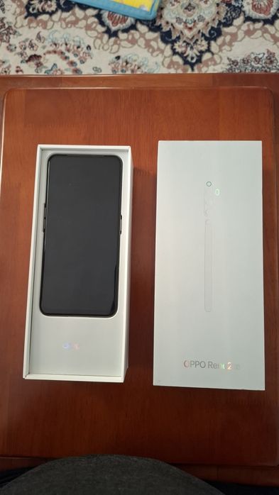 OPPO RENO 2z  почти новый
