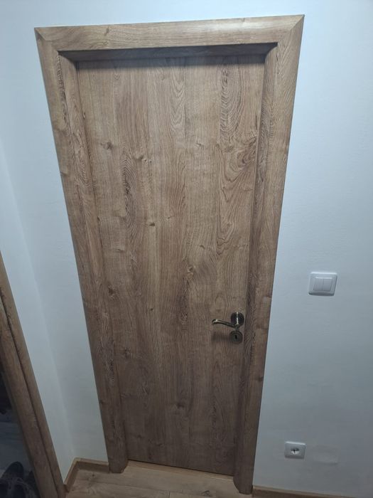 Ușă nouă completă