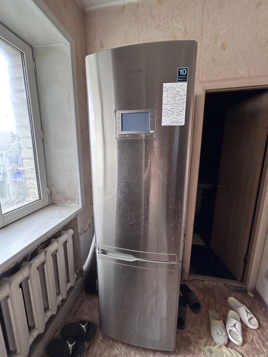 Продам холодильник Samsung