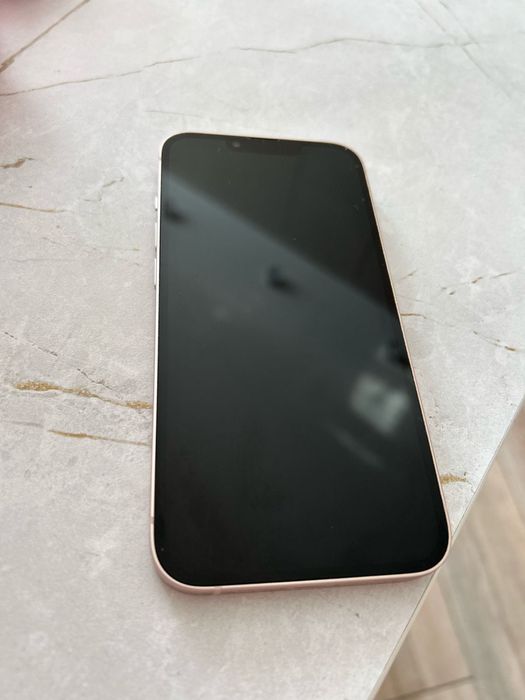 Продам айфон 13 в отличном состоянии