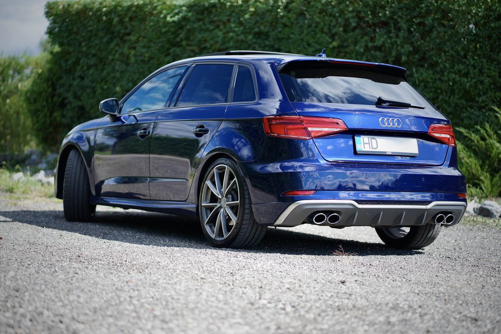 Audi S3 Sportback 8V Facelift 2.0 TFSI quattro, trapă, piele, B&O