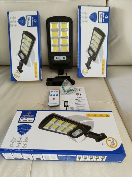 Lampa gradina , lampa Gradina Exterior cu senzor și încărcare solară