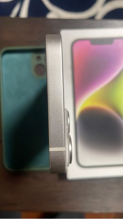 iPhone 14 128 в родне и в идеале