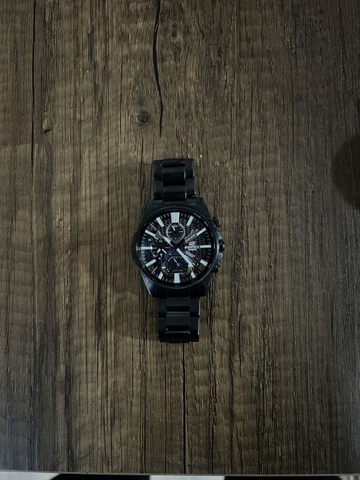 Часовник Casio Edifice EQB-1200DC-1A