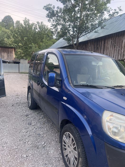 Vand Fiat DOBILO  2000€ negociabil fac schimb si cu Alrolld a6c5