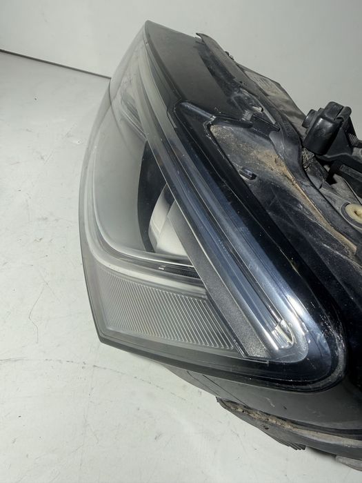 Ляв фар за Audi Q5 Bi xenon lqv far Q5 8R face