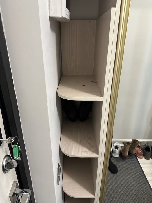 Продам шкаф прихожей