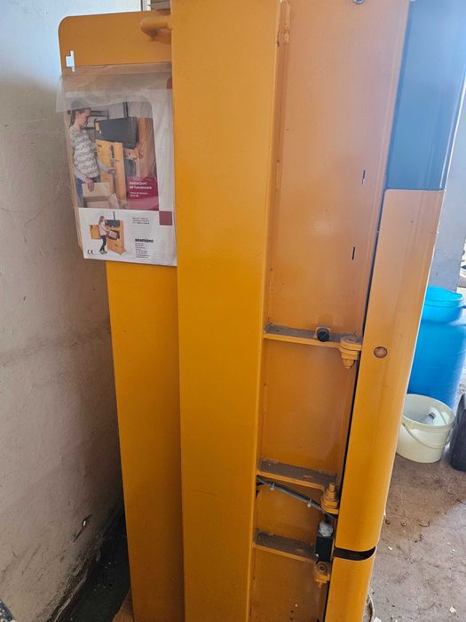 Presa de balotare hartie si carton B3 si B4 / baloti de 50 kg