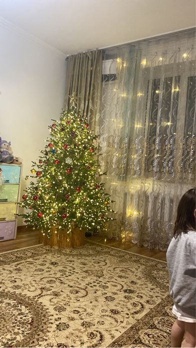 Продам новогододнюю елку