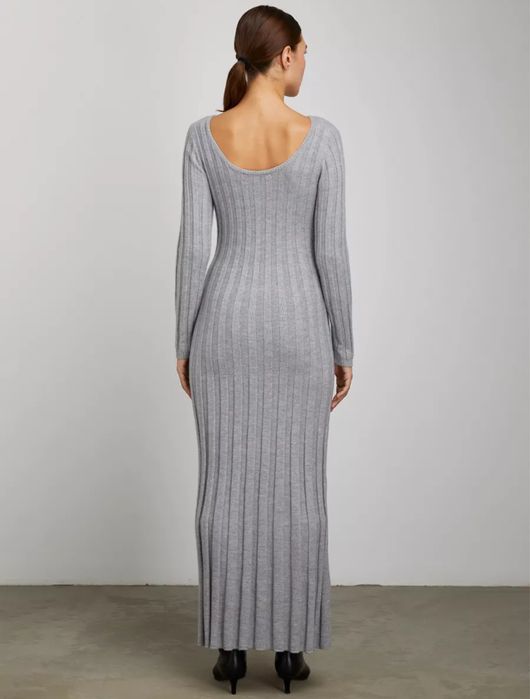 Трикотажное платье