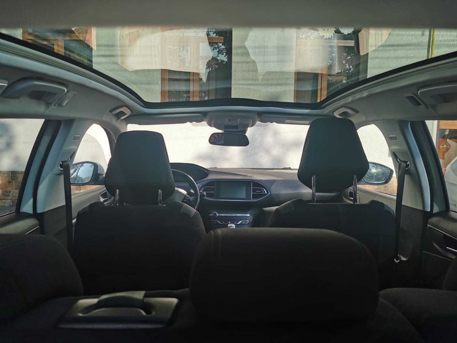 Masina PEUGEOT 308 SW 1,2 benzina 2015
