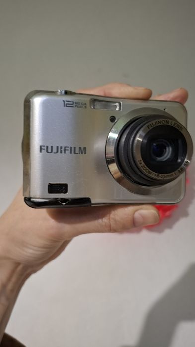 Компактен дагитален фотоапарат Fujifilm FinePix AX