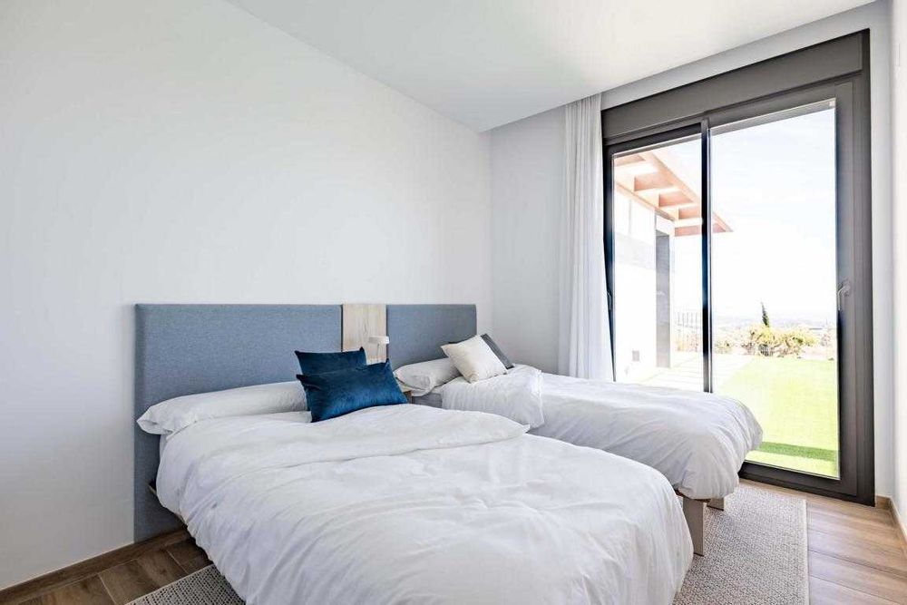 Vilă nouă. Vedere uimitoare la mare și la munte. Polop Benidorm, Altea