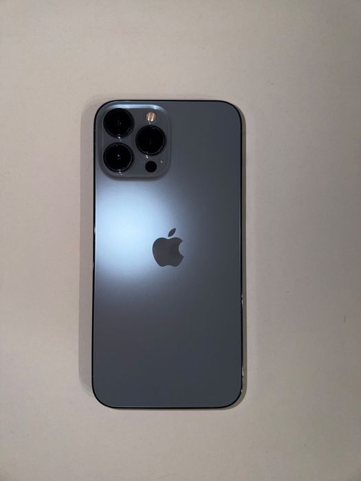 IPhone 13 pro max голубой