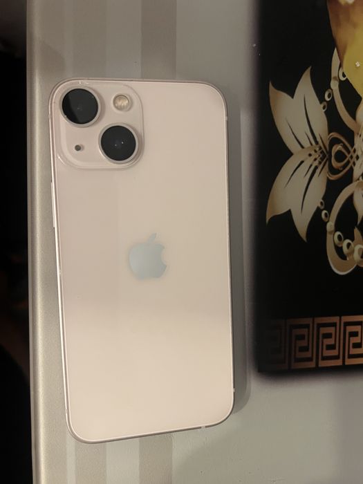 Vand  sau scimb iphone 13 mini  impecabil