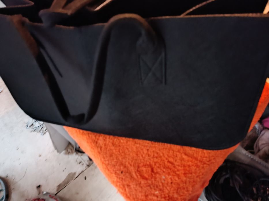 Geanta pâslă încăpătoare pt auto