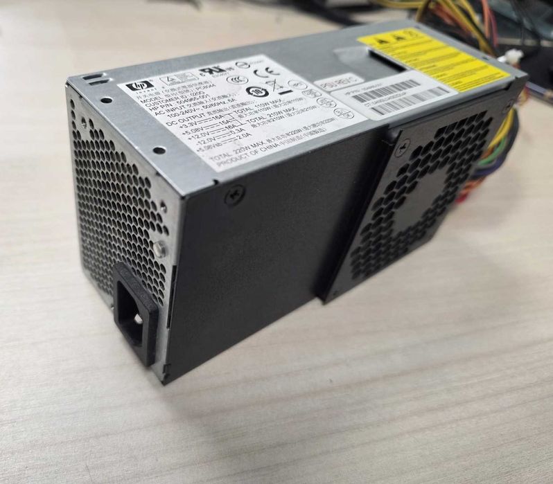 ATX HP PC8044 220W Sursa alimentare calculator HP