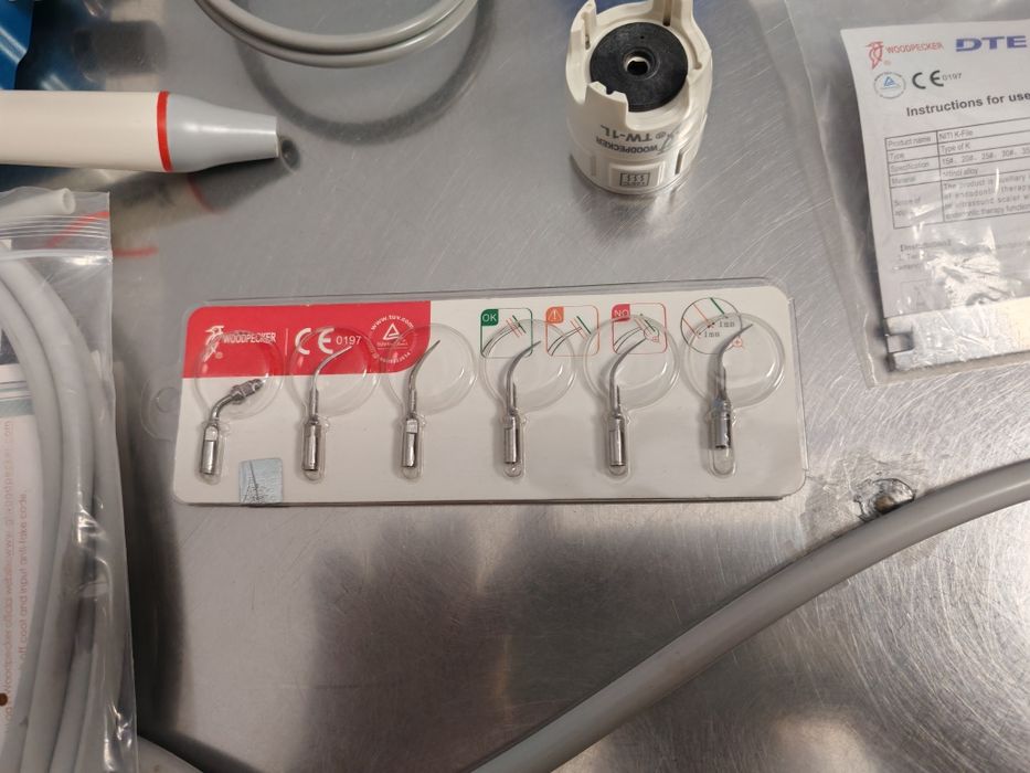 Aparat de detartraj dentar woodpecker