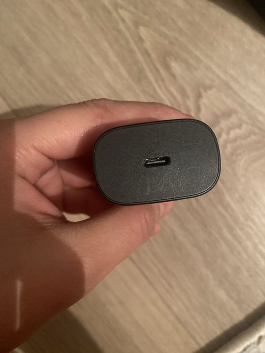 Продам оригинальный адаптер Samsung