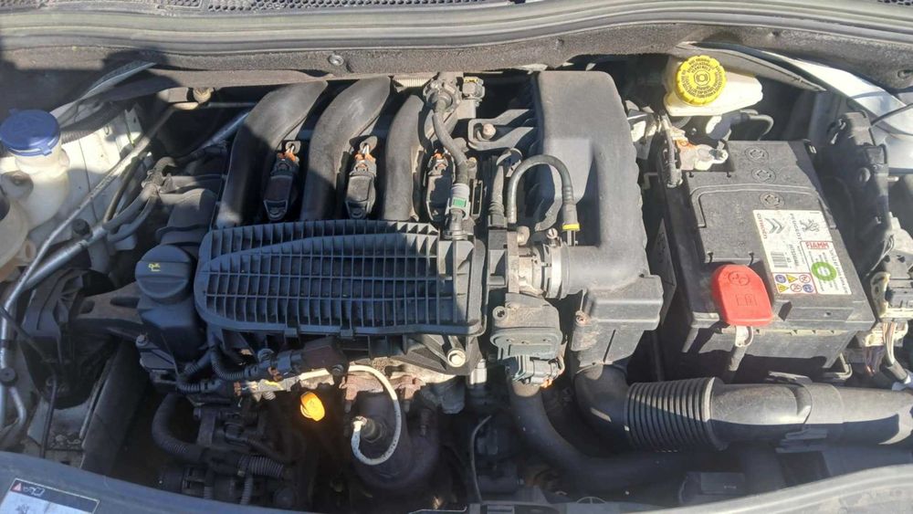 Пежо 2008 , 1,2 бенз . На части