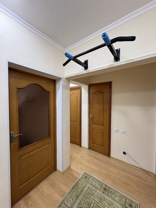 Сдается 2х ком квартира Ойбек