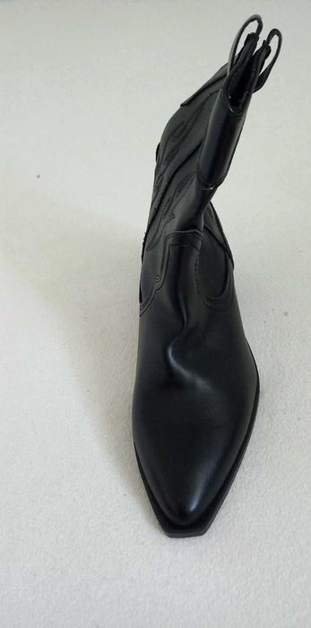 Боти с широк ток НОВО!!!