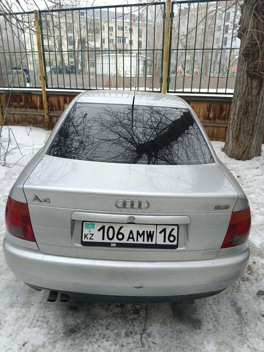 Ауди А4 продам..