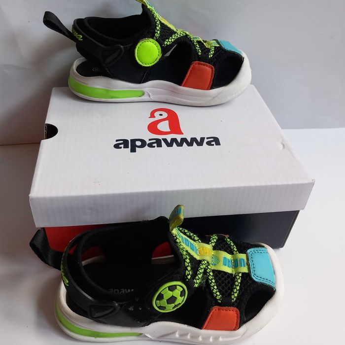 Детски обувки маратонки сандали