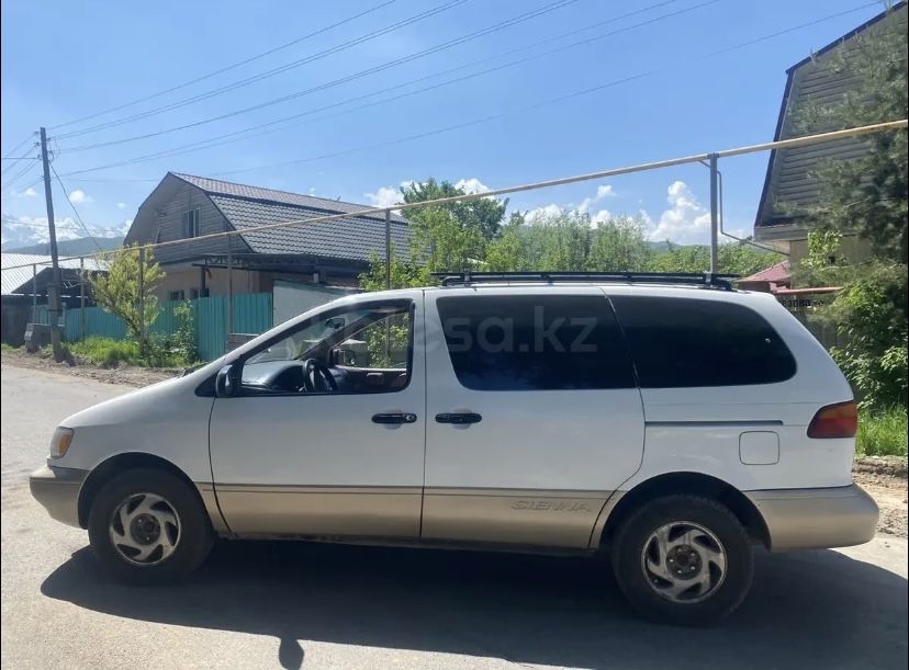 Tayota Sienna, минивен 2001 жылғы