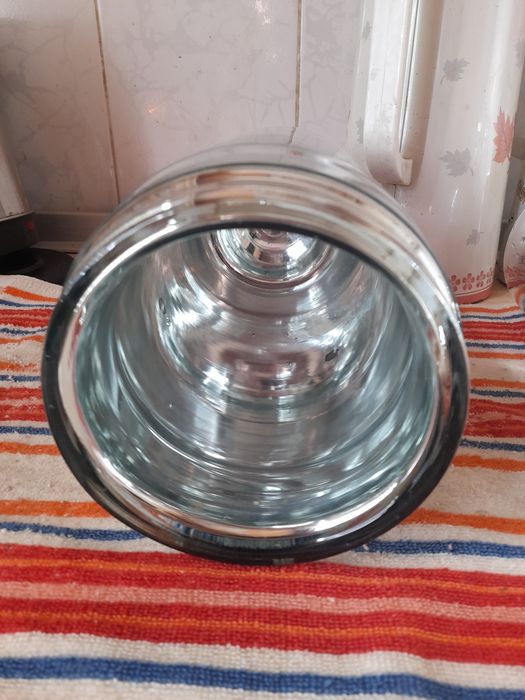 Продается колба для термоса 3 и 1,6 л.