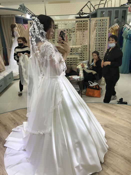 Свадебное платье