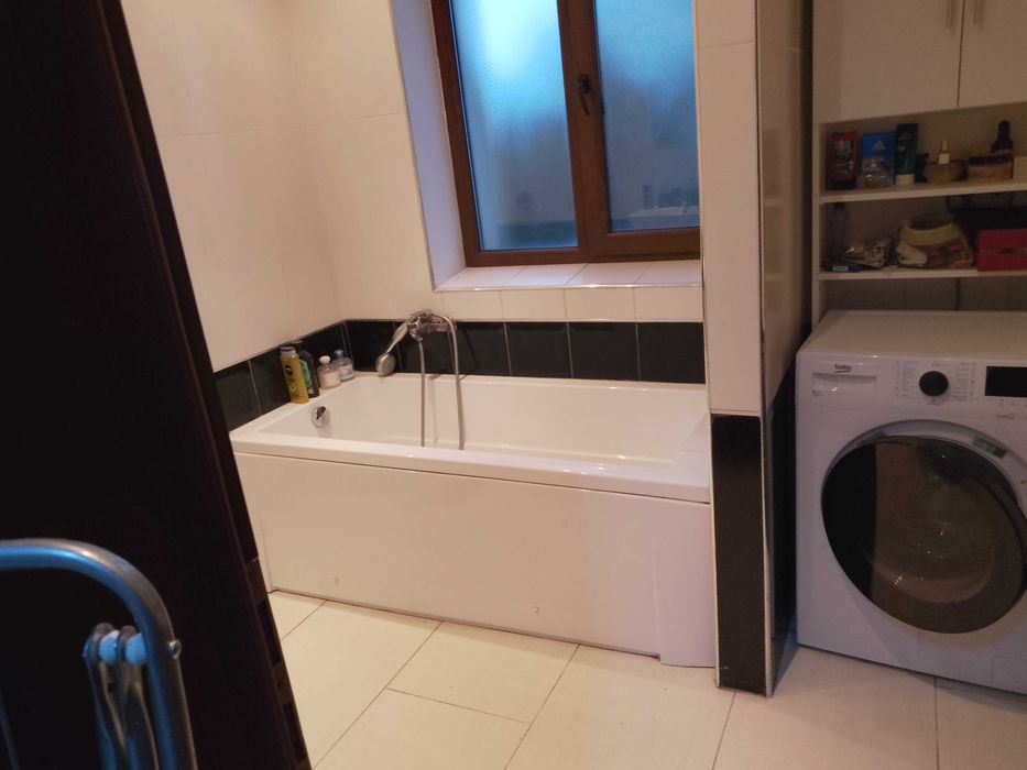 Casa noua pe un nivel, in Nufarul, zona foarte buna,2 min de Lic.Betel