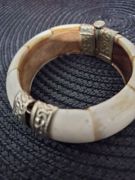 Bratara tribala Africa os si alpaca latime 2.5 cm interior 6 cm