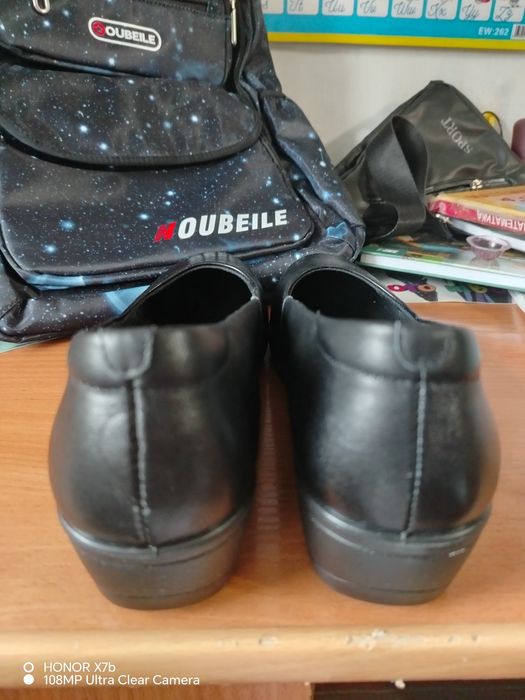 Продам туфли женские размер 40