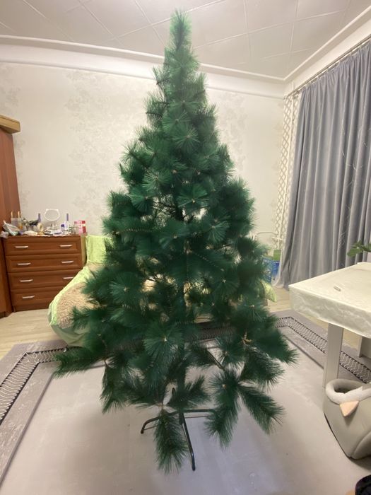 Елка искусственная