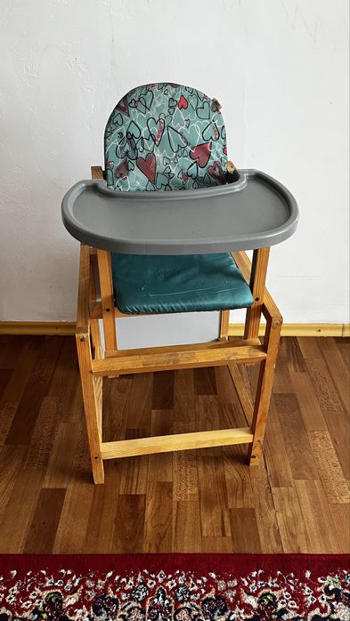 Детский стул для кормление