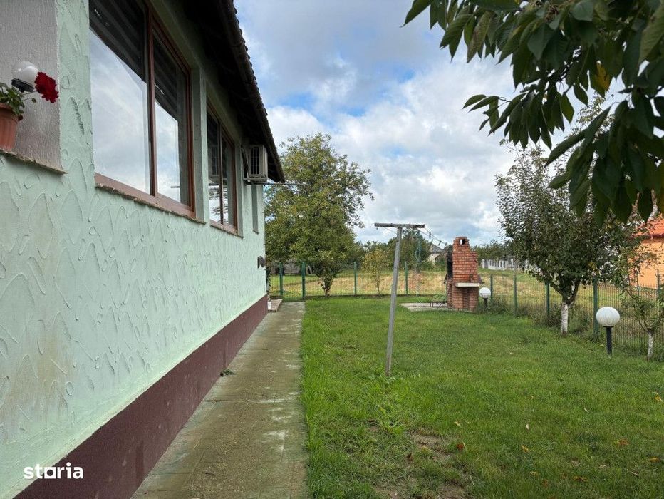 Vanzare - Casa individuala pe un singur nivel, teren de 1300 mp