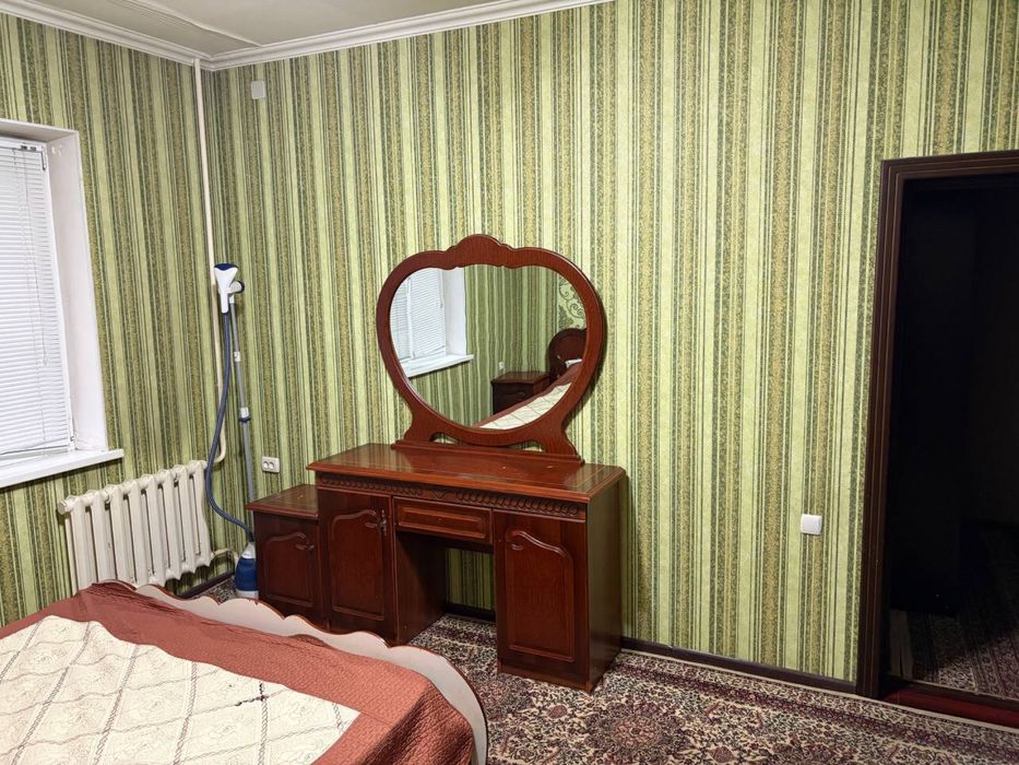 3-хонали квартира ижарага оилага берилади!