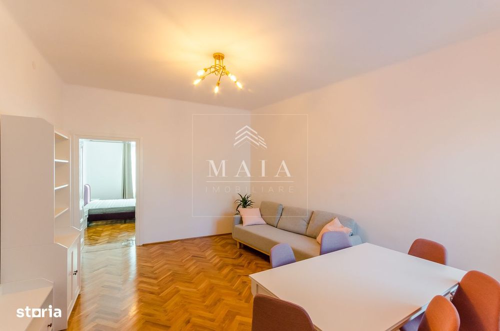 Apartament 3 camere, imobil tip vila, zona centrala, cu garaj