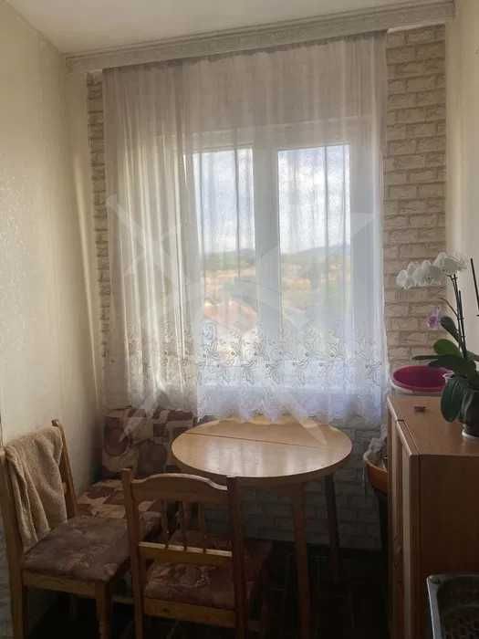 Двустаен апартамент в Зора