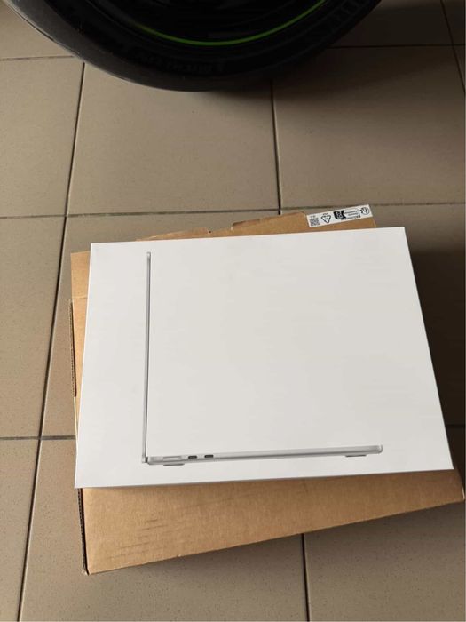 Macbook Air M5 24GB ram 1TB memorie 13 inch