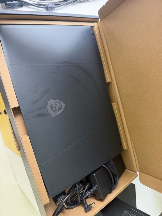 Gaming Laptop + Monitor Gaming