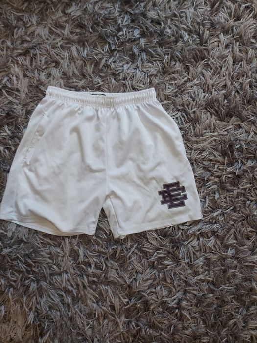 Vând pantaloni scurți Eric Emanuel