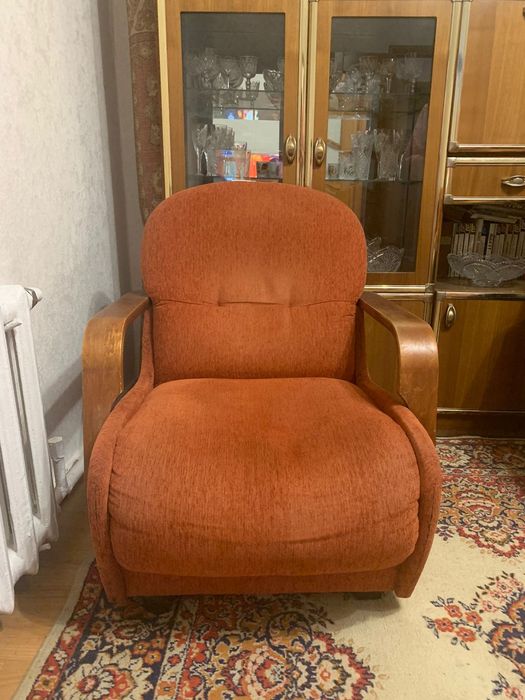 Мягкий уголок ( диван и кресло )